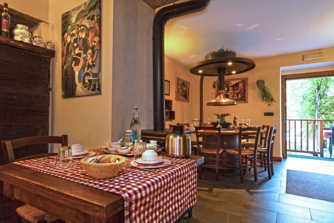 Agriturismo L'Eco มอร์เบญโญ ภายนอก รูปภาพ